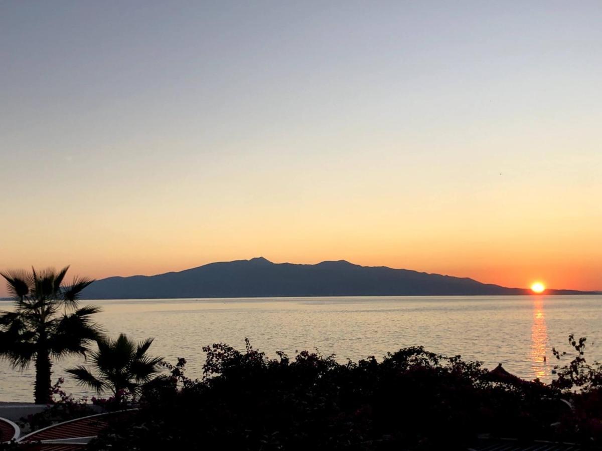 Sunset Apartment Saranda Bay Экстерьер фото